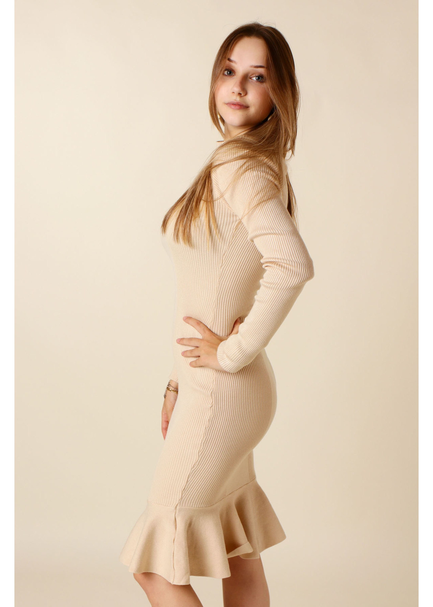 Moocci Dress Bottom Collar - BEIGE