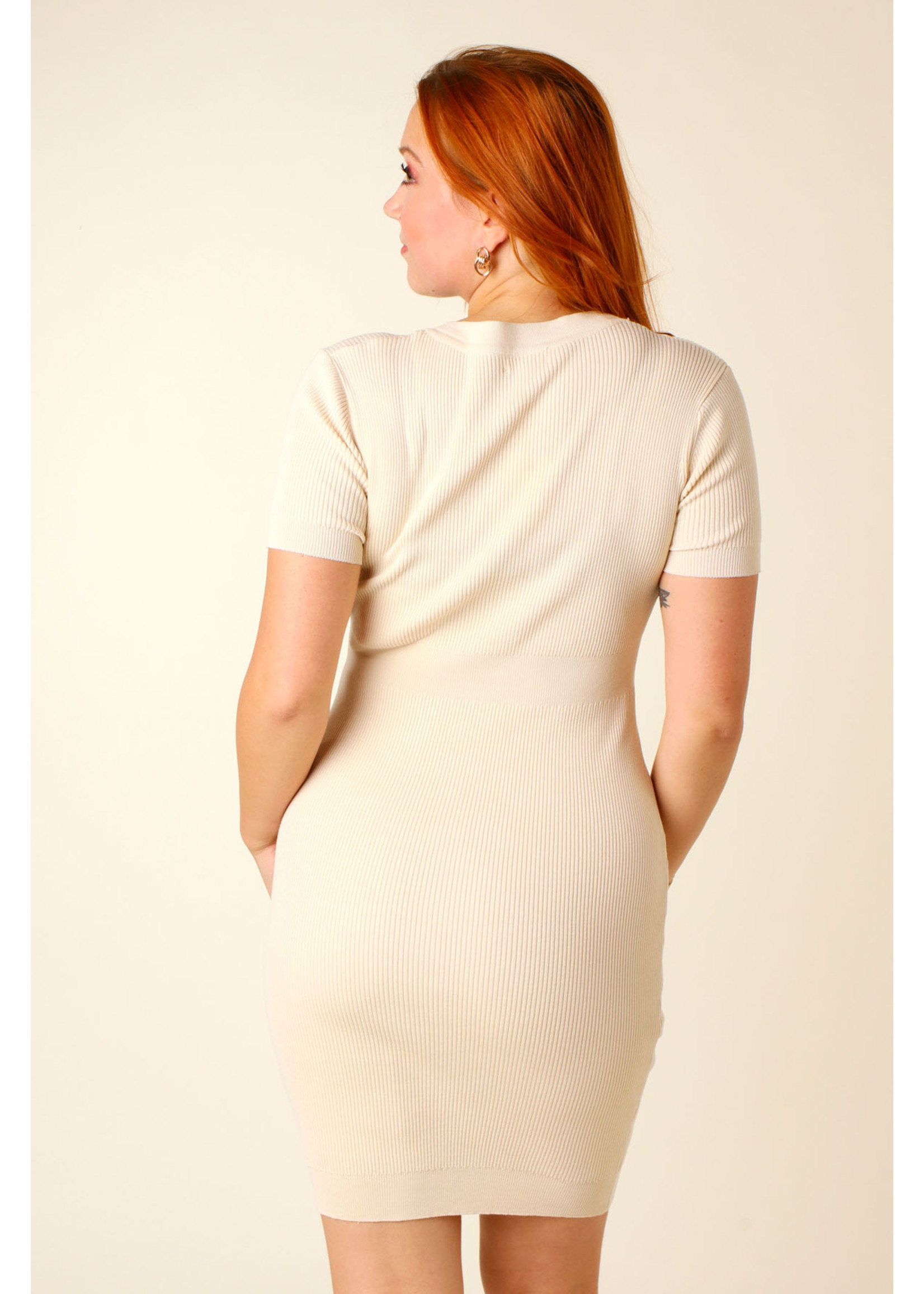 Moocci Fitted Dress Eight Buttons - BEIGE