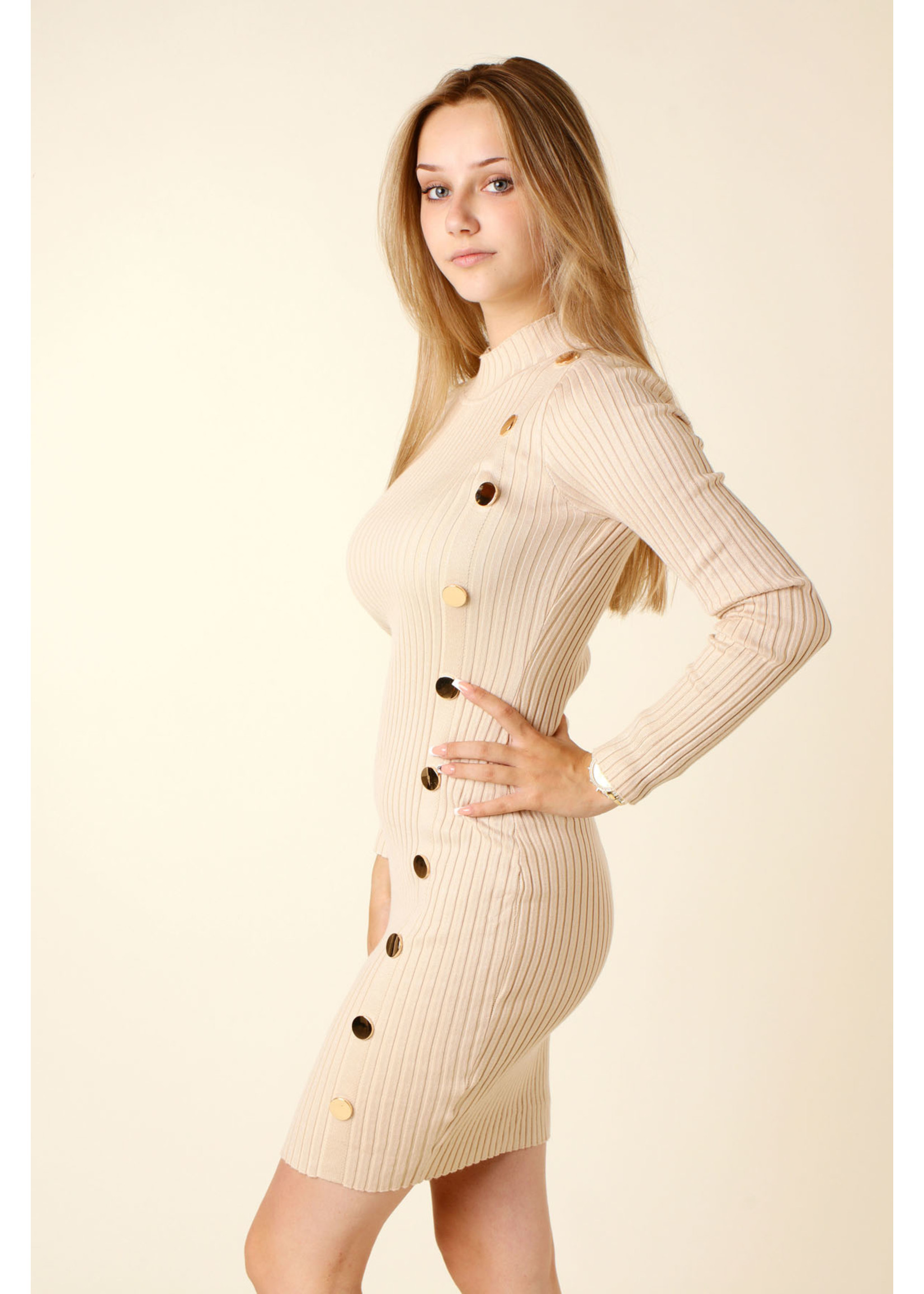 Moocci Fitted Dress Side Buttons - BEIGE
