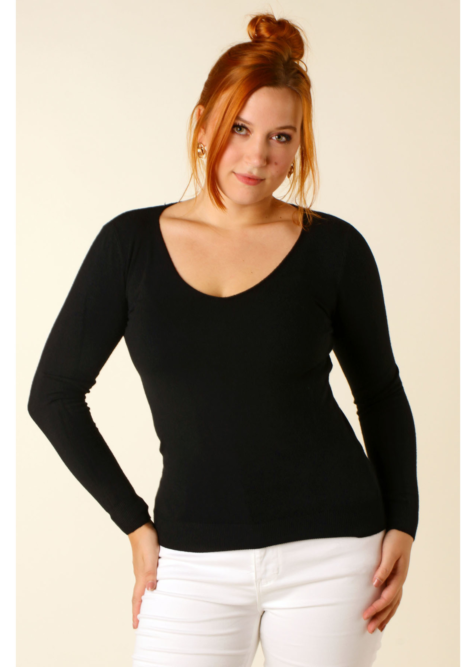 CC Fashion PULL V-Collar - BLACK