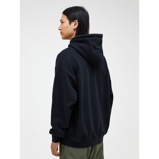Peak Performance M Graphic Hood-BLACK