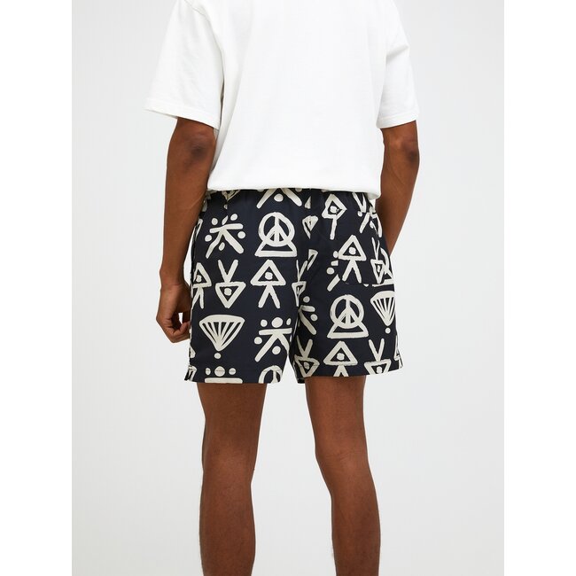 Peak Performance M Graphic Swim Shorts-BLACK