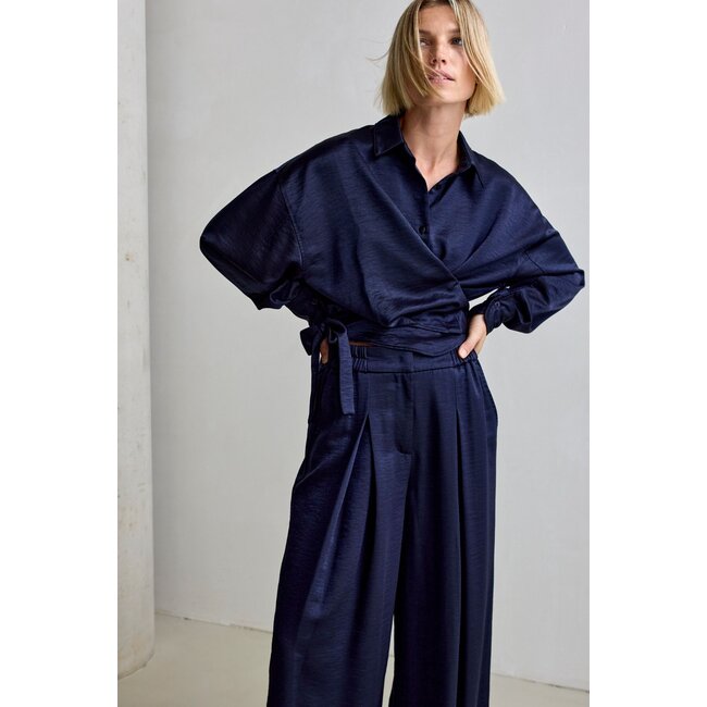 Femmes du Sud Odila Satin Navy