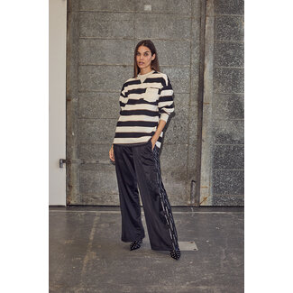 HAUTE L'AMITIÉ Logo Tape Track Tall Pant Black