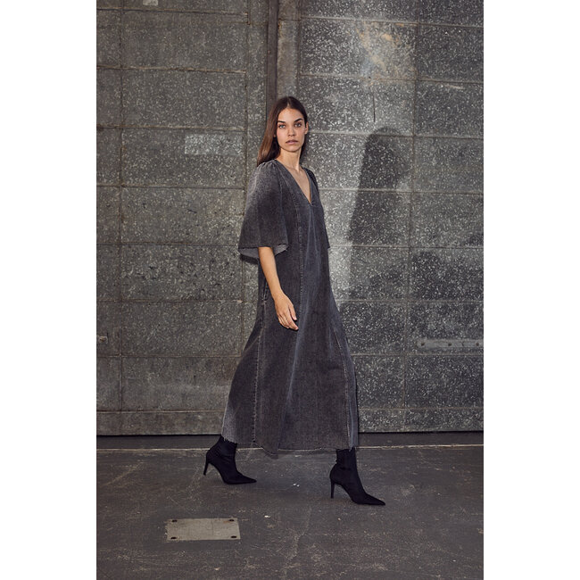 HAUTE L'AMITIÉ Denim Raw Hem Dress Washed Black