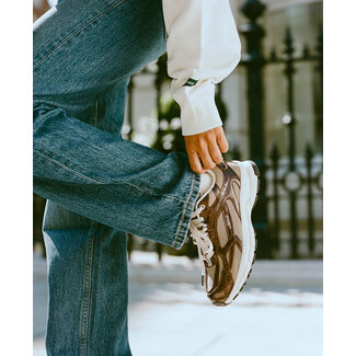 Mercer The Re-Run Cracked Brown