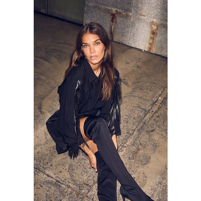 HAUTE L'AMITIÉ Fringe Shirt Black