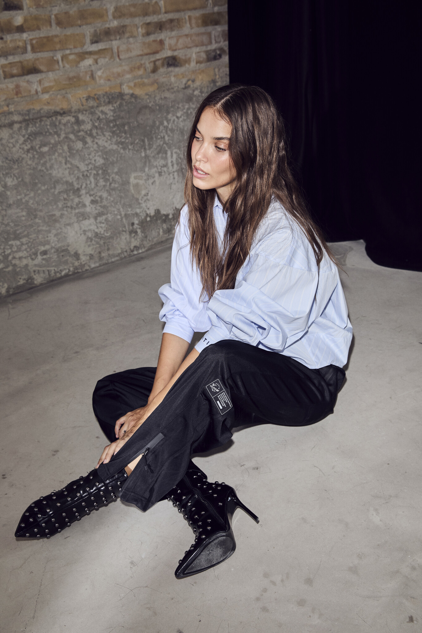 Nieuwe Zwarte Zip Track Tall Pants van HAUTE L'AMITIÉ - Fraai supply