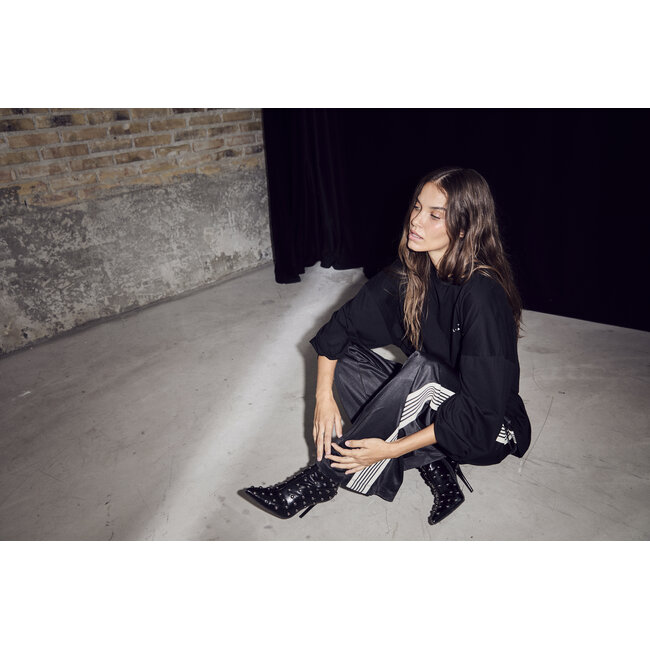 HAUTE L'AMITIÉ Crew Neck LS Tee Black