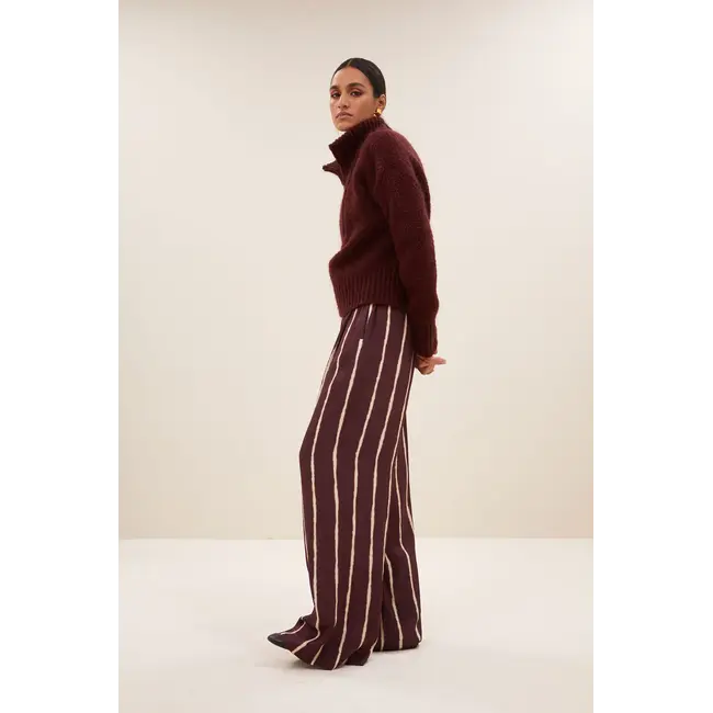 boxy beau pullover wine