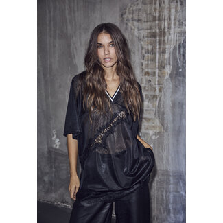 HAUTE L'AMITIÉ Drift Asym Lace Tee Black