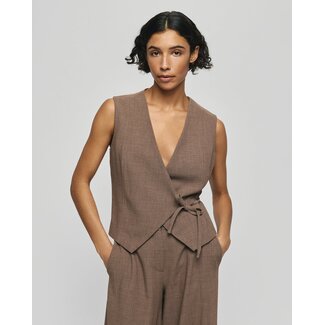 MSCH Copenhagen Waistcoat Mount Trail Mel Brown