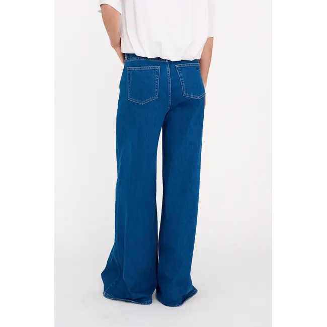 Tyla Oversize Jeans Wash Colindale