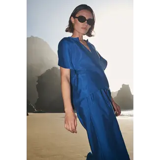 BY-BAR Vina Gloss Blouse Kingsblue