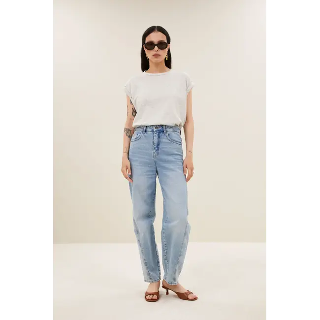 Tobi Flame Logo Top Light Grey Melee