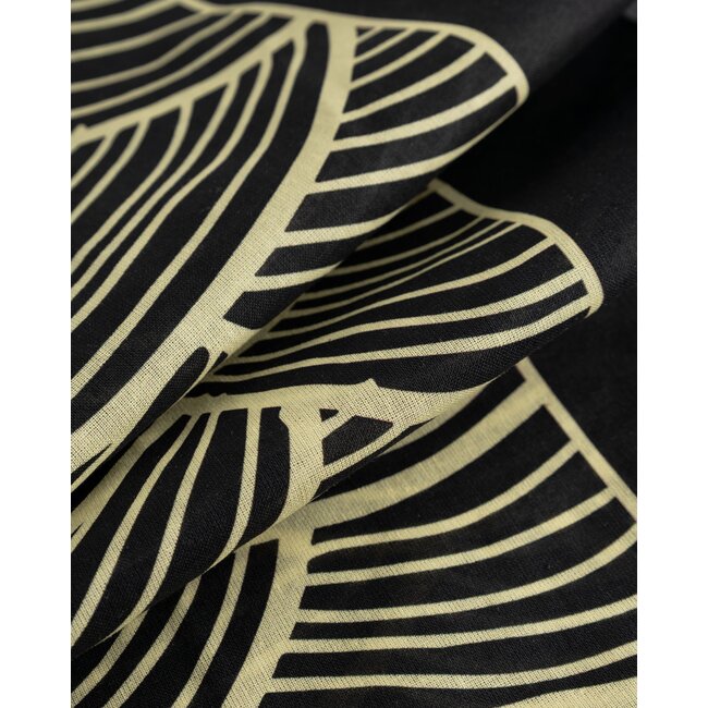 WBCudo Noodle Scarf Black