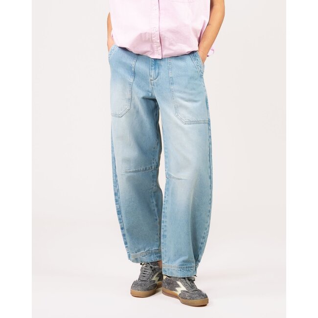 Jane Barrel Light Blue 251