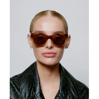 Kjaerbede Zonnebril Nancy Demi Brown