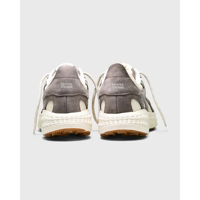 The Re-Run Max Grey/Miscellaneous