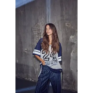 HAUTE L'AMITIÉ Drift Combo Number Tee Navy