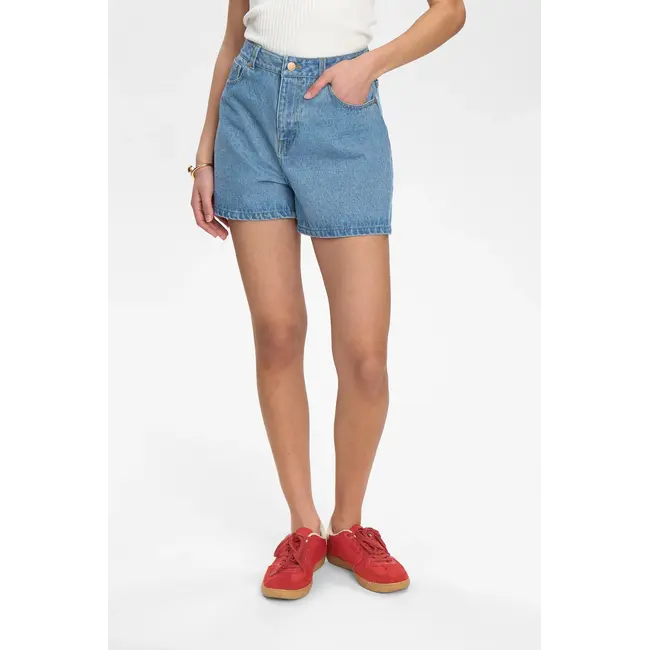 NUVIRGINIA DENIM SHORTS Light Blue Denim
