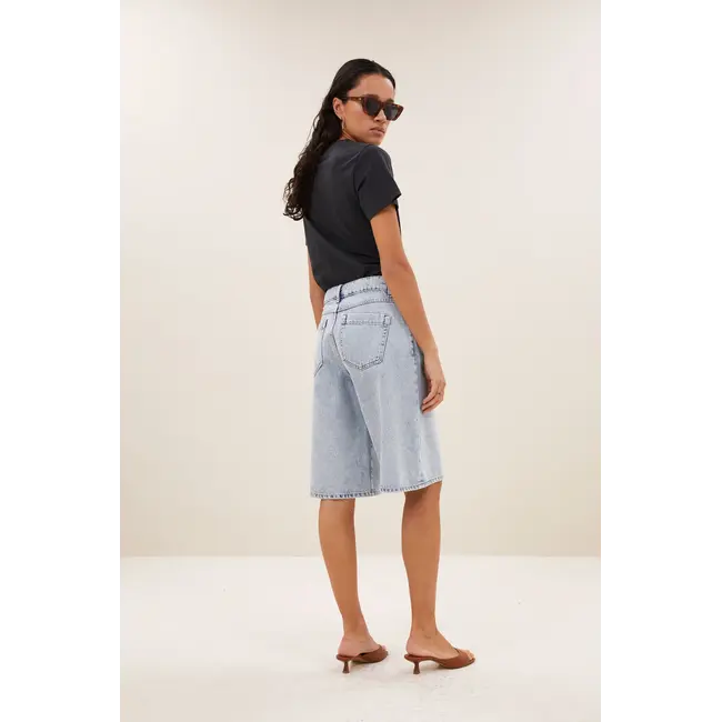 soho denim shorts light denim
