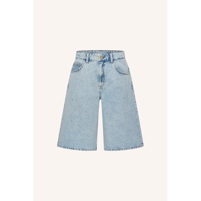 soho denim shorts light denim