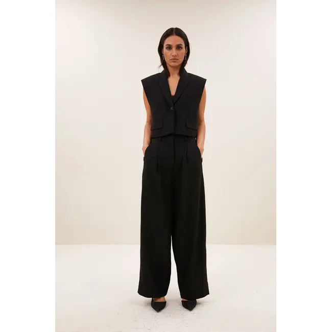 Jule Herringbone Pants Black