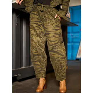 Black Colour BCOfelia barrel pant