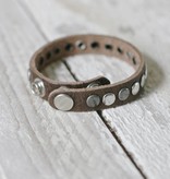 Enkele leren Armband met studs, bruin