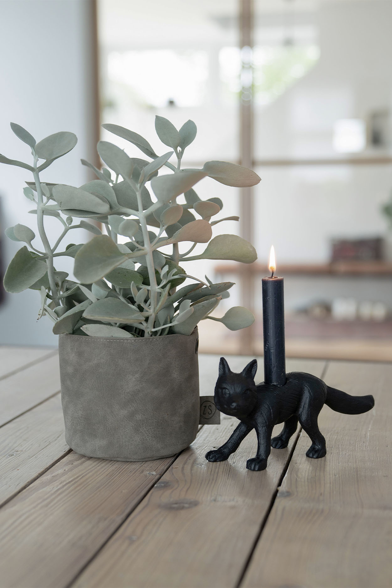 Zusss Rustieke kaars 12cm - zwart