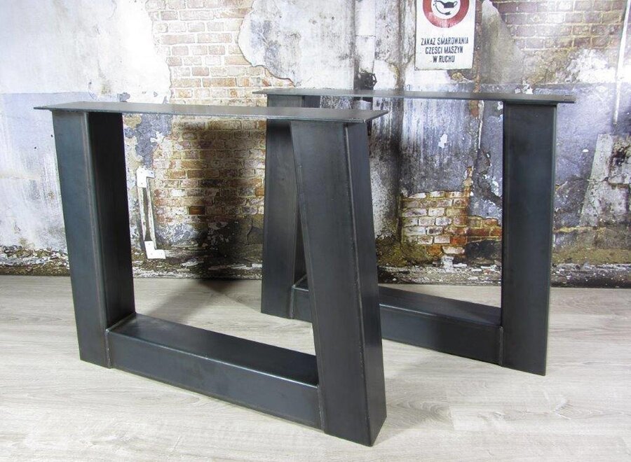 Handgemaakt industrieel tafelonderstel trapeze poot Zwaar