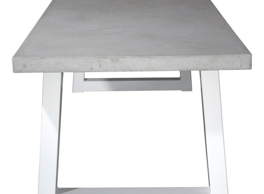 Betonnen tafel met standaard witte trapezium poten