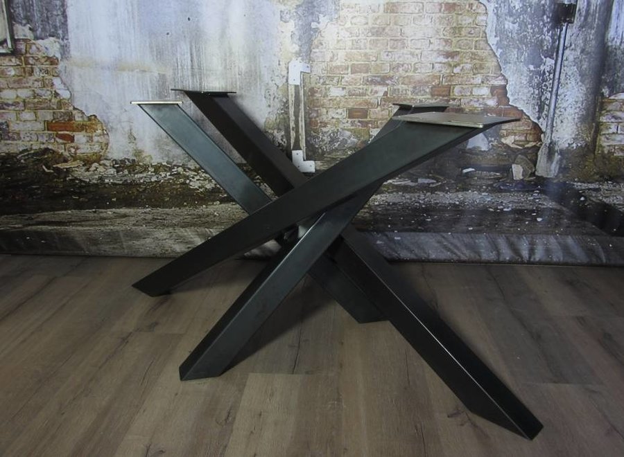 Handgemaakt industrieel tafelonderstel Twist 8x8 tafelpoot