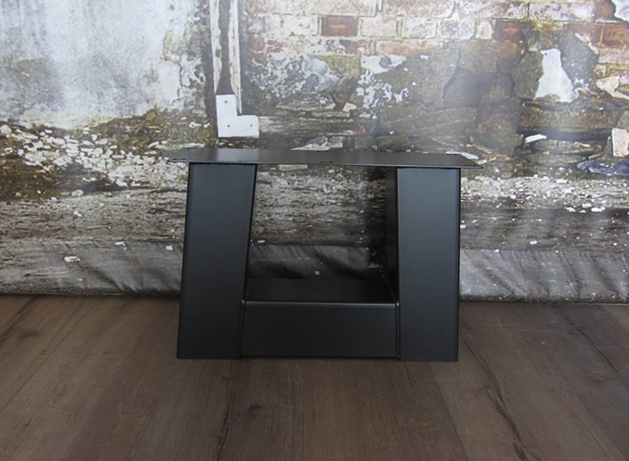 Handgemaakte Industriele Salontafel poten Model Trapezium Zwaar zwart