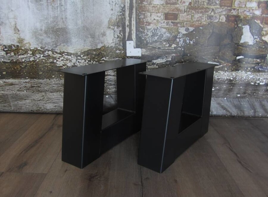 Handgemaakte Industriele Salontafel poten Model Trapezium Zwaar zwart