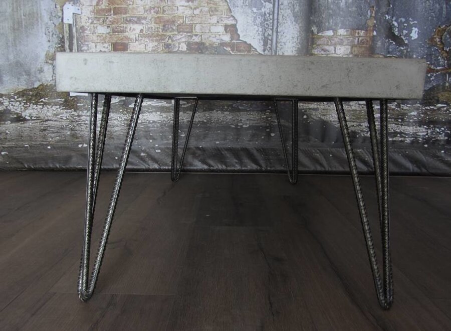 Betonijzer salonpoot Hairpin zwart