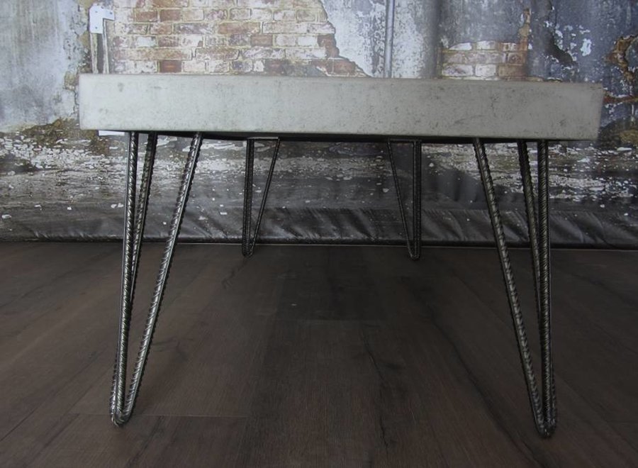 Betonijzer salontafel poot Hairpin WIT