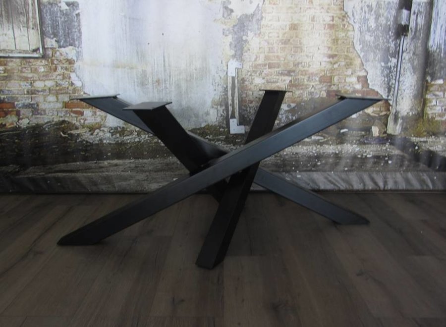 Stalen Twist tafelpoot zwart