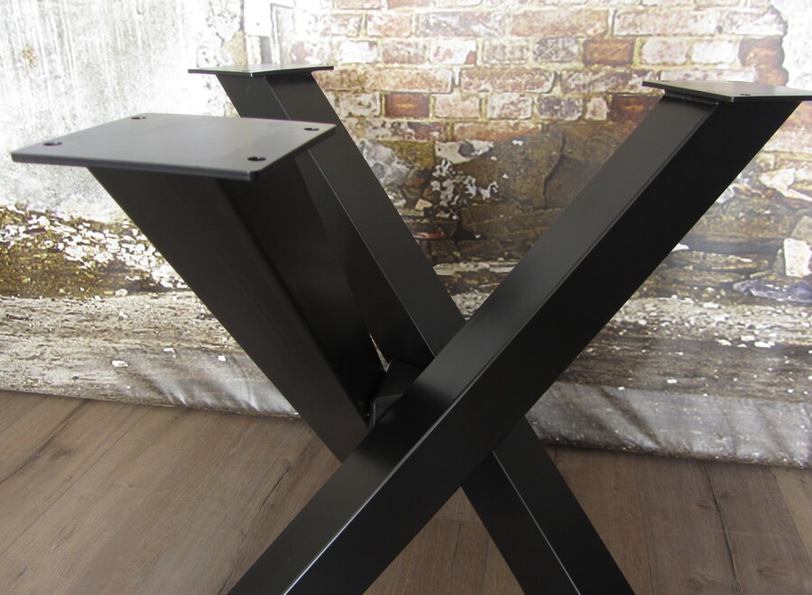 Stalen twist rond tafelpoot 8x8 zwart