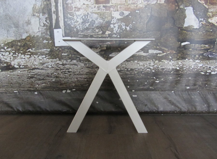 Bankpoot model Scissor wit