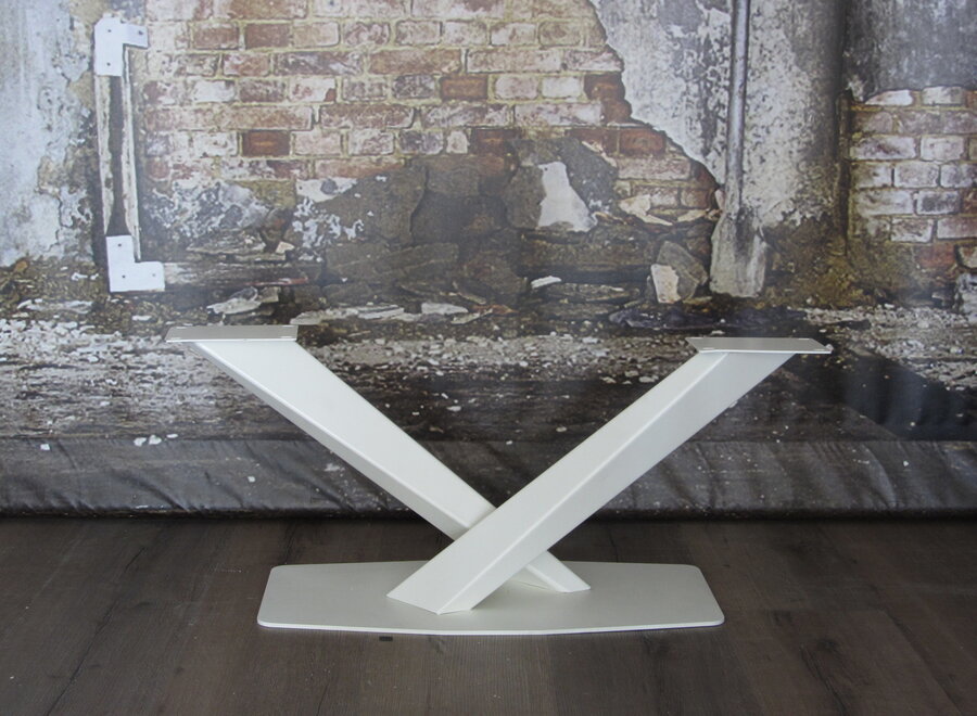 Stalen Salontafelonderstel model Twisted V wit