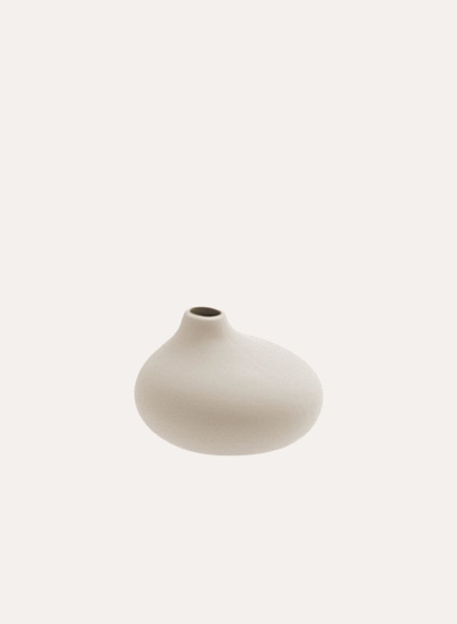 Low Matte Vase - Beige