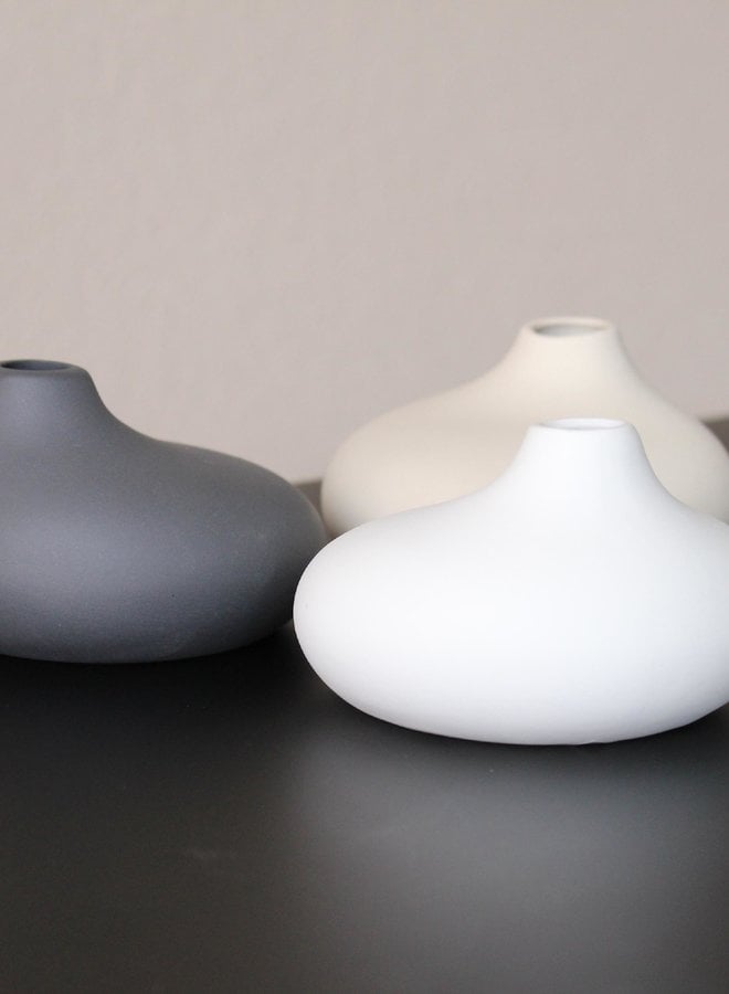 Low Matte Vase - White