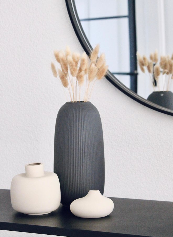 Aby Ribbed Vase - Dark grey