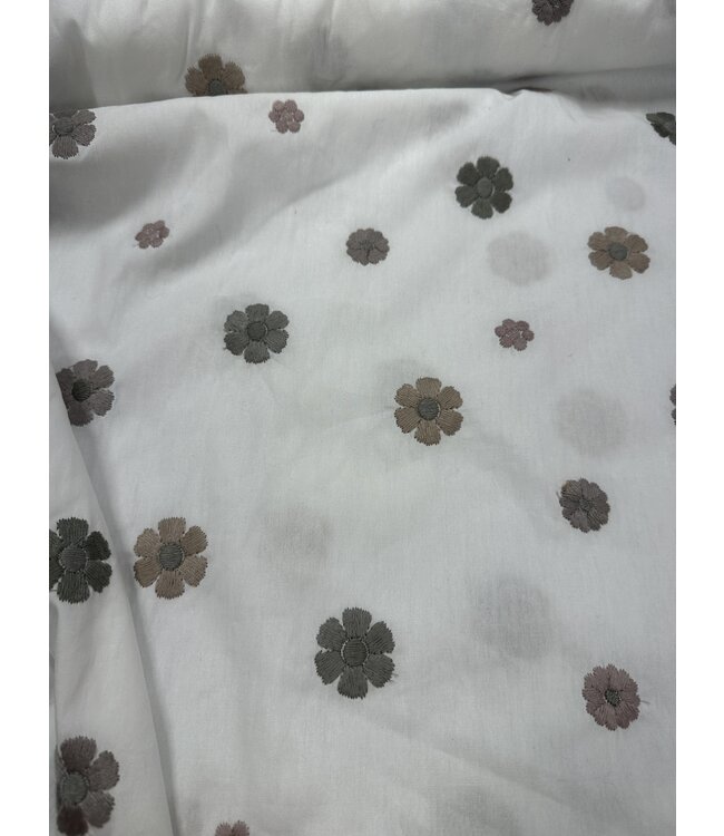 Embroidery Fleur 16