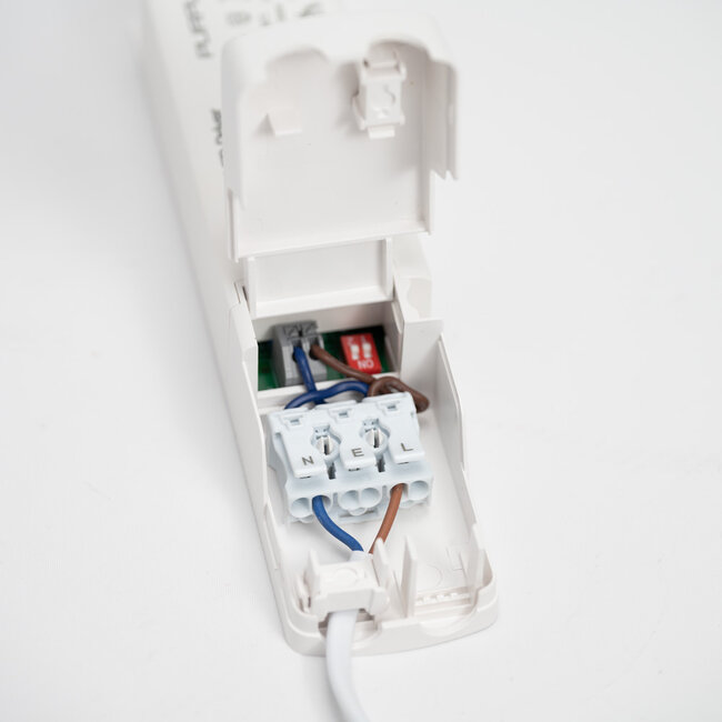PURPL Driver LED dimmerabile Triac per pannelli LED | 13,6-28W | DC30-40V | 340-700mA | Corrente regolabile
