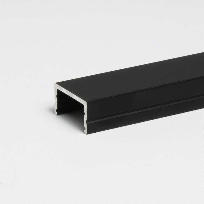 PURPL Profilo in alluminio nero da superficie per strisce LED | 1,5 m | 20x20 mm | Copertura opale | IP20 | Materiale di montaggio incluso