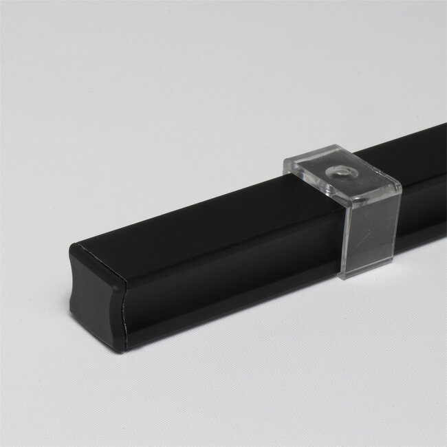 PURPL Profilo in alluminio nero da superficie per strisce LED | 1,5 m | 17,5x15 mm | Copertura opale | IP20 | Materiale di montaggio incluso