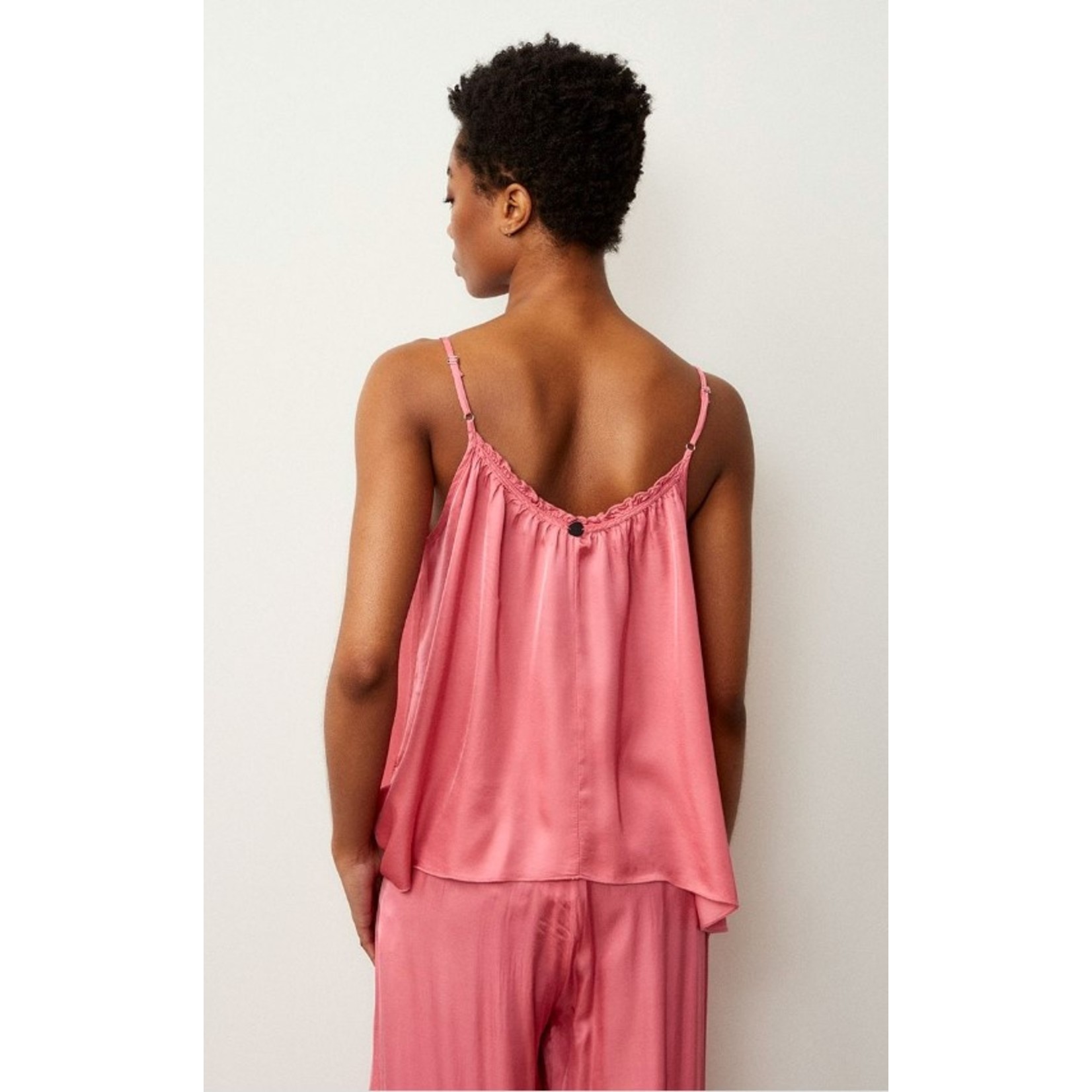BSB BSB - Mouwloze top met satin-touch